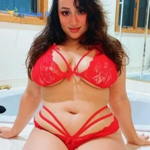 Nikki Geeks (READ BIO BEFORE JOINING)