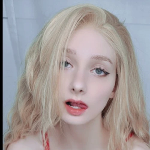 Lyra - Cute, petite, perfect pussy 🎀