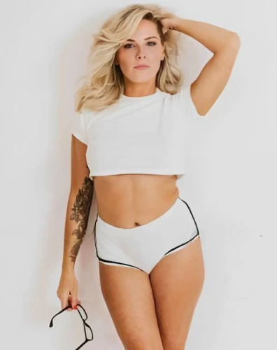 Crystalynloveofficial