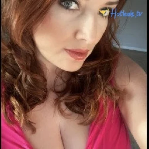 Maggie Green COUGARRRR