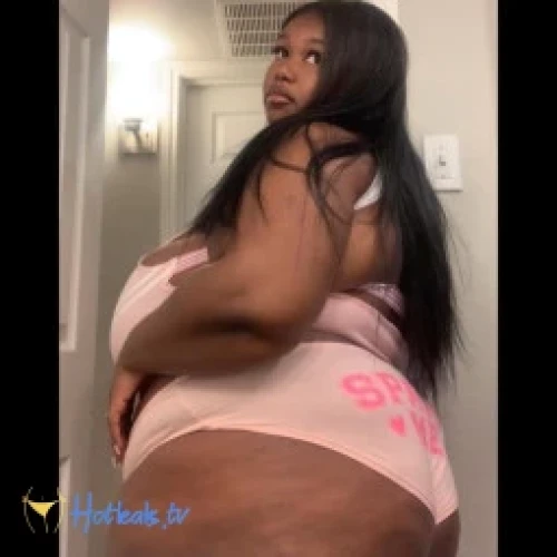 20 Y/O virgin 👰🏾‍♀️