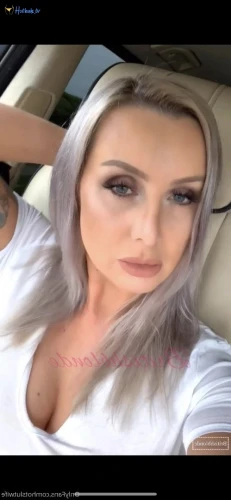 hotsluttymilf